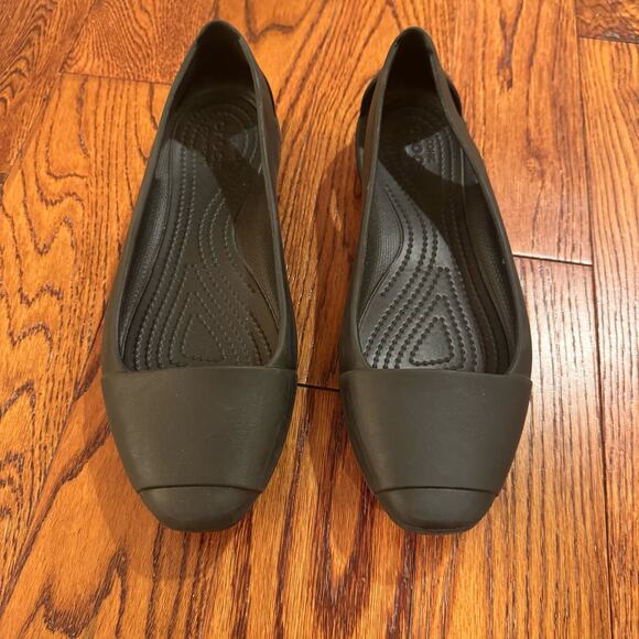 Crocs Iconic Comfort Kelli Black Ballerina Womens 8 Slip On Flat Bendable Shoes - Picture 1 of 16